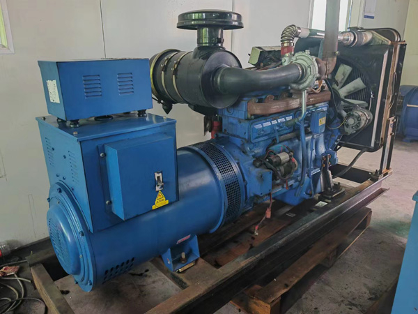 端州100kW柴油发电机组使用多级机油有哪些优缺点？